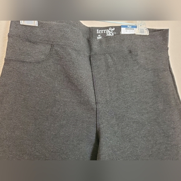 Stretchable Skinny Jeggings size 0x (14w) - Picture 3 of 11